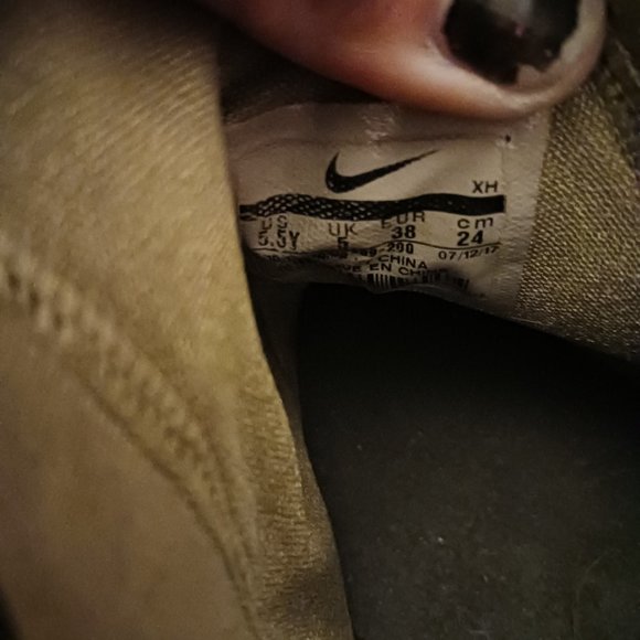 Boys Nike Camo 5.5y - Picture 4 of 4